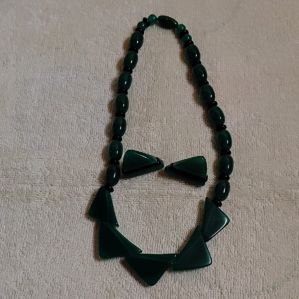 Vintage Lucite Necklace With Matching Snap On Earrings-Circa 1960's